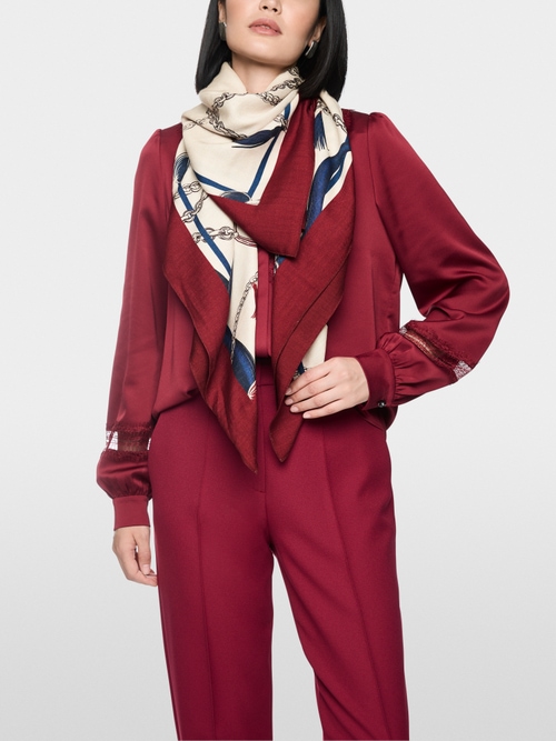 Foulard en laine et soie avec imprimé « chaînes »