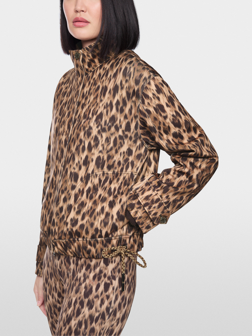 Scuba jacket with leopard print