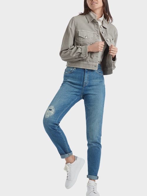 Jeans mit Destroyed-Detail