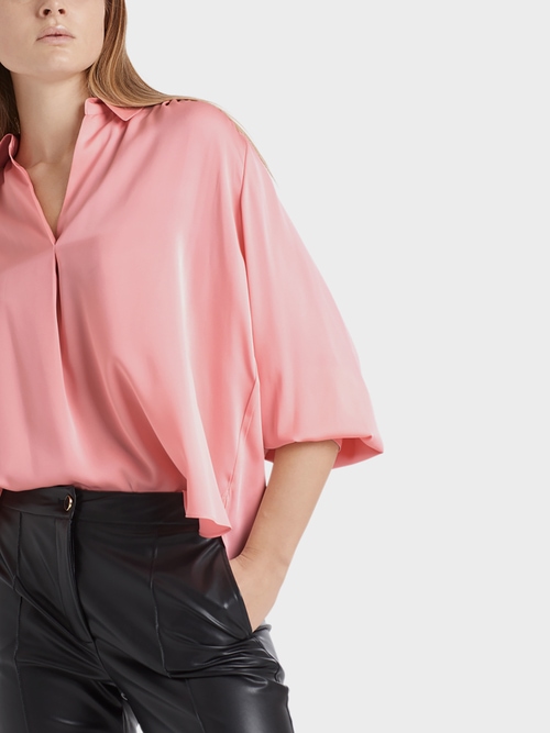 Edle Seidenbluse