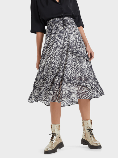 Feminine fil coupé skirt