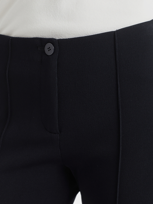 Pantalon slim tricoté en Allemagne