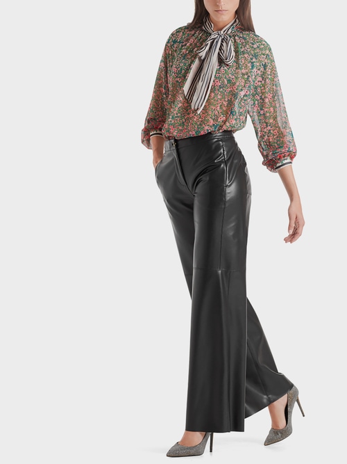 Loose pants in faux nappa leather