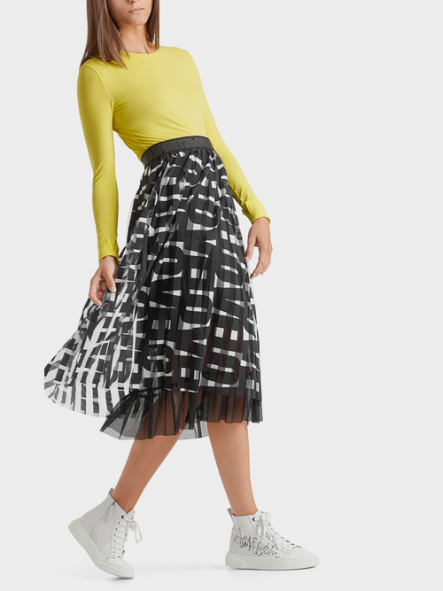 Super lightweight top
