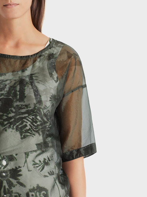 Shirt aus Organza