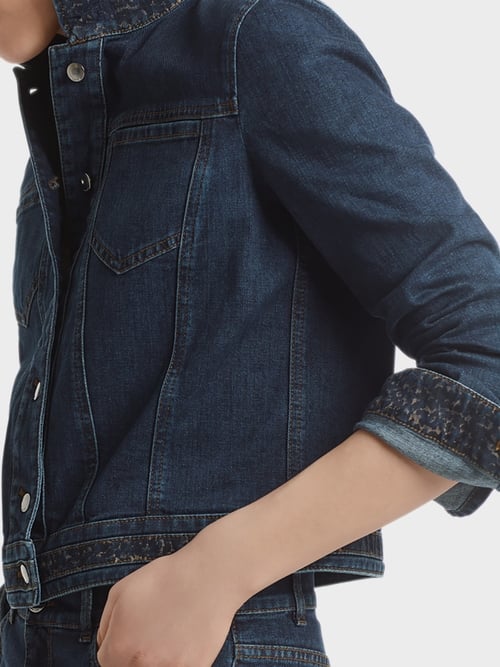 Jeansjacke mit Leodetails