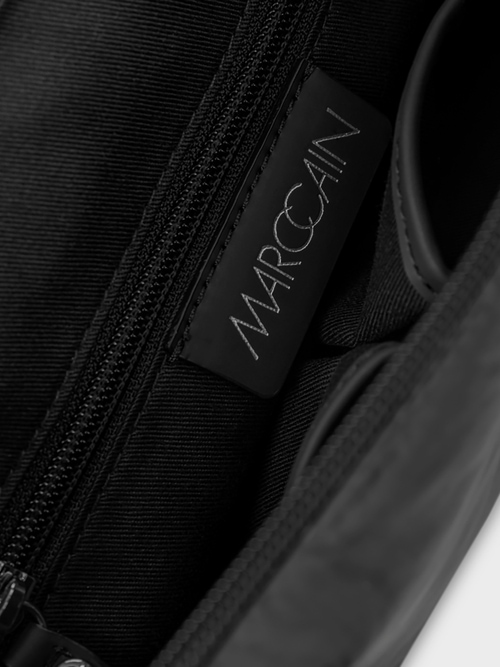 Vegan shoulder bag