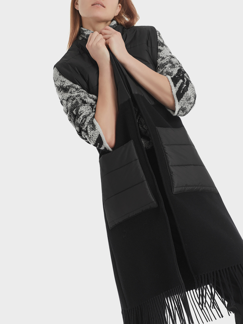 Veste cape sans manches à empiècements