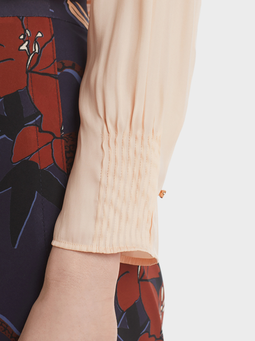 Strikblouse met biezen