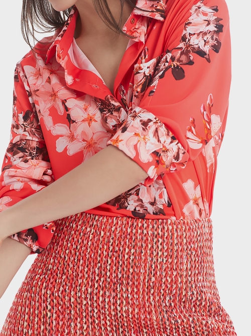 Blouse-style top with flower print