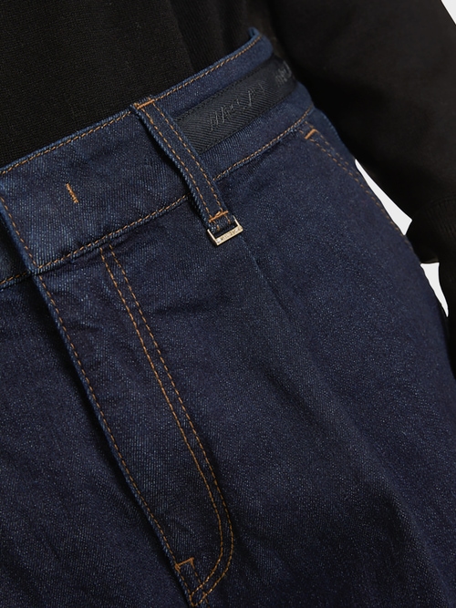 Lässige High-Waist-Jeans