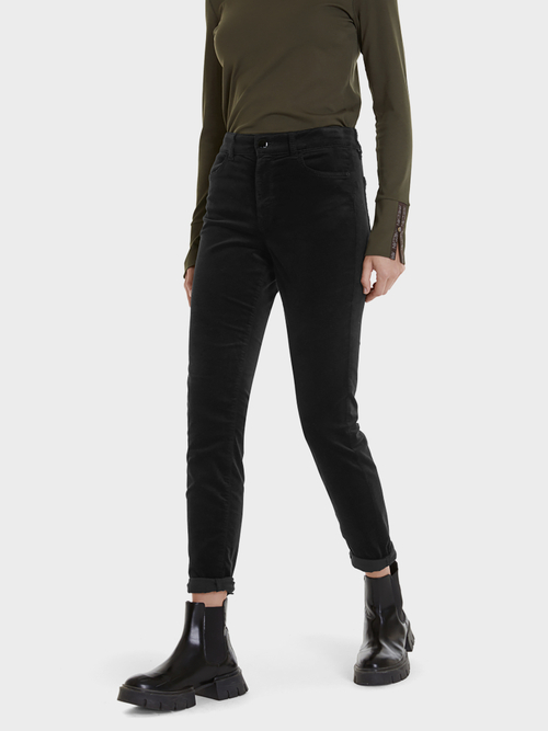 Schmale Samtjeans