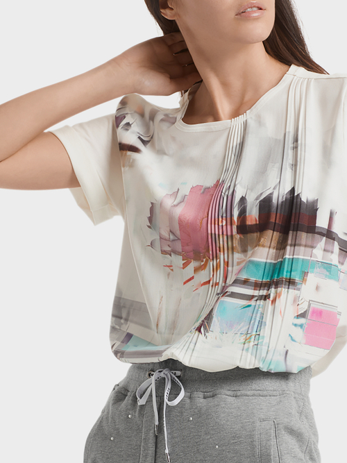Blouse-style top with bungalow print