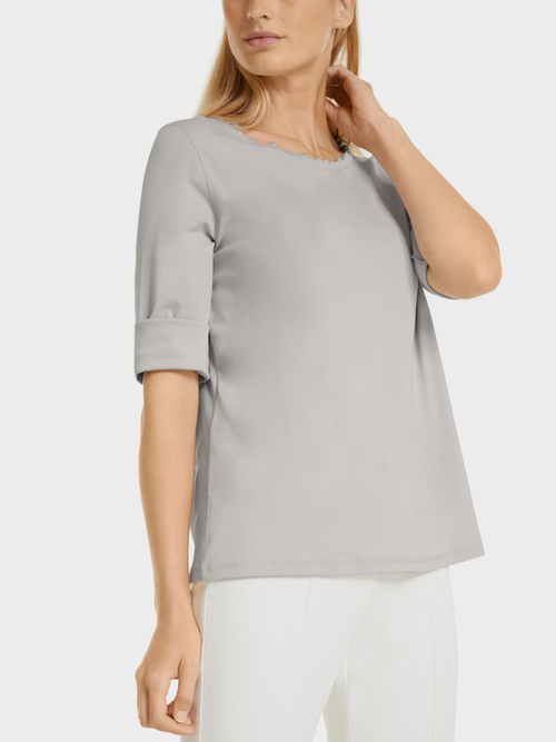 Shirt mit Ausschnittverzierung