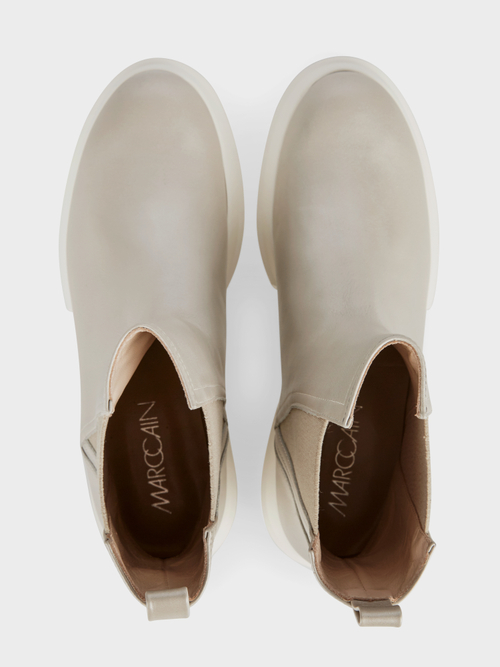 Chelsea-Booties mit Perleffekt