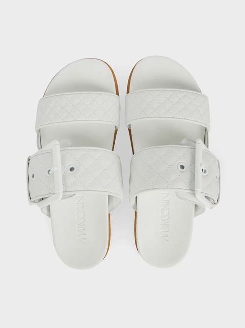 Footbed sandals with diamond quilting