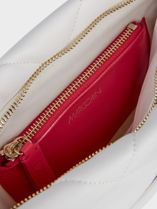 Schultertasche mit Steppungen