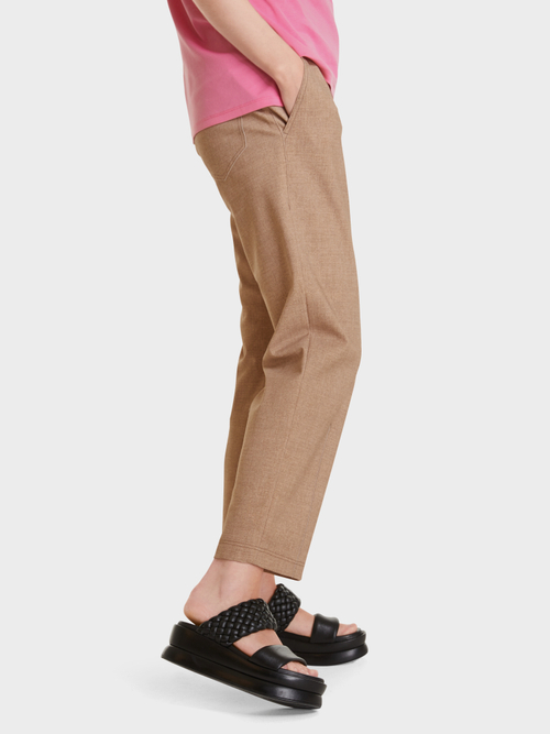 High-Waist-Hose in Web-Optik