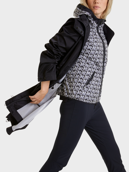Schimmernde Funktionsjacke