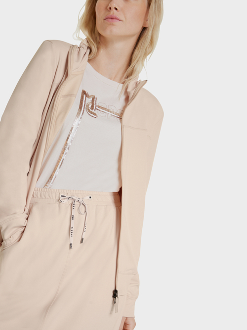 Jacke mit Rüschenverzierung
