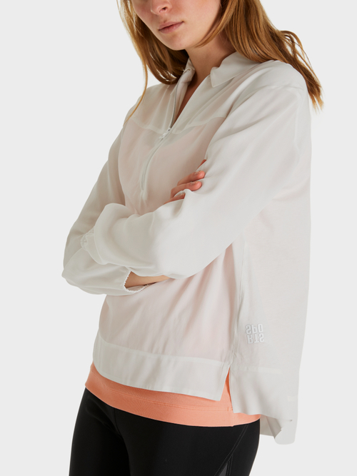 Bluse mit Seide