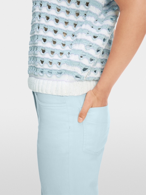 Pull-over ajouré tricoté en Allemagne