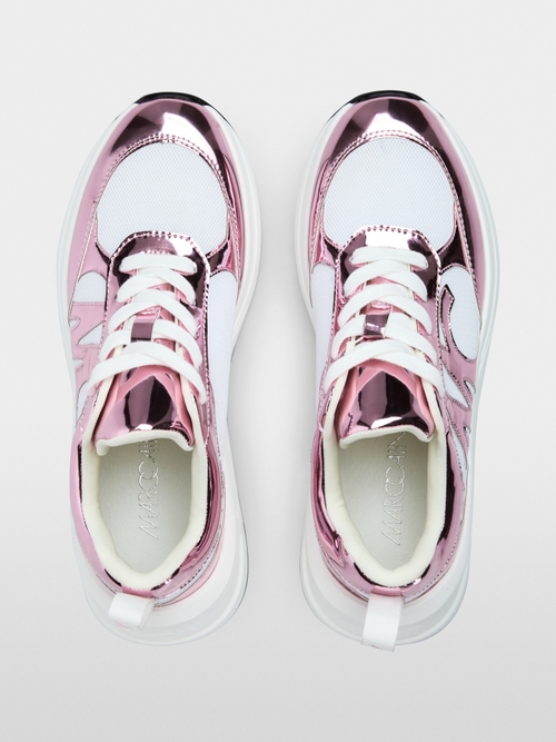 Chunky trainers with patent details