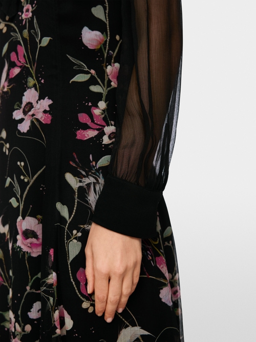 Airy dress with floral pattern