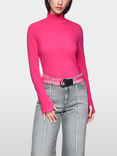 Long-sleeved turtleneck top