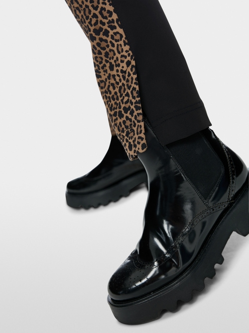 Tight SIENA leopard print trousers