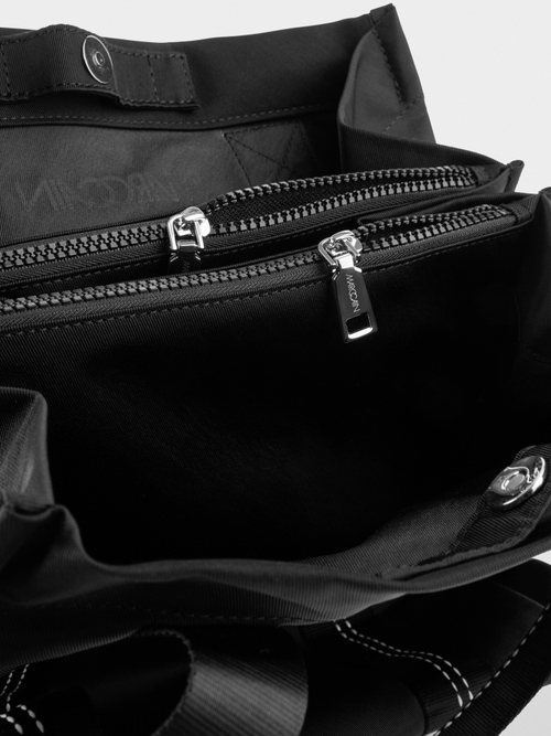 Shopper with inner compartments