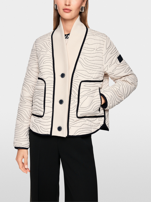 Kurze Steppjacke mit Strick-Detail