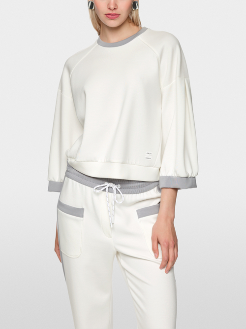 Casual sweatshirt