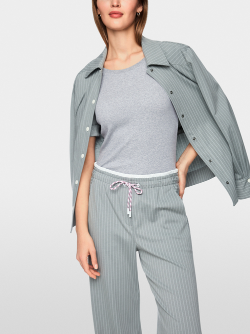 T-shirt with half-length sleeves