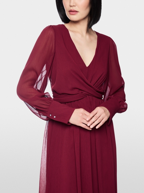 Elegant crêpe midi dress