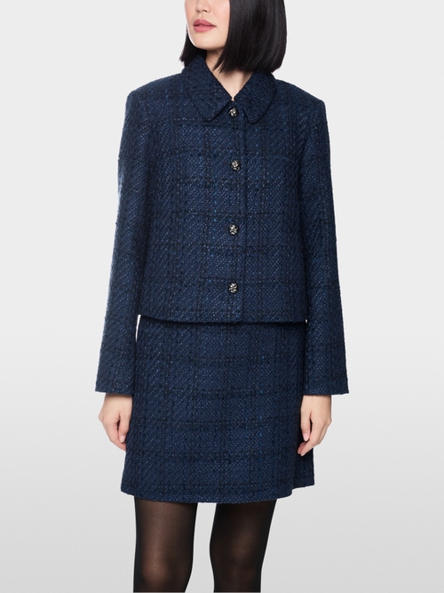 Jacket with detachable faux fur