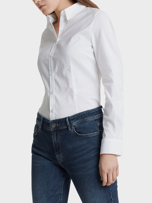 Jeans with straight legs