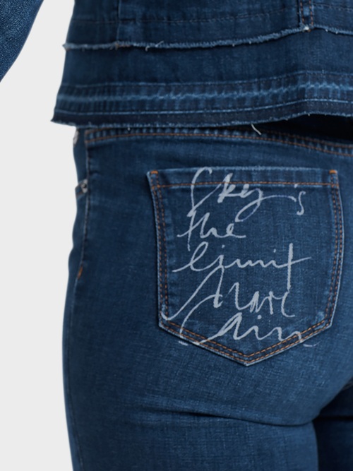 Cool jeans with cut-outs