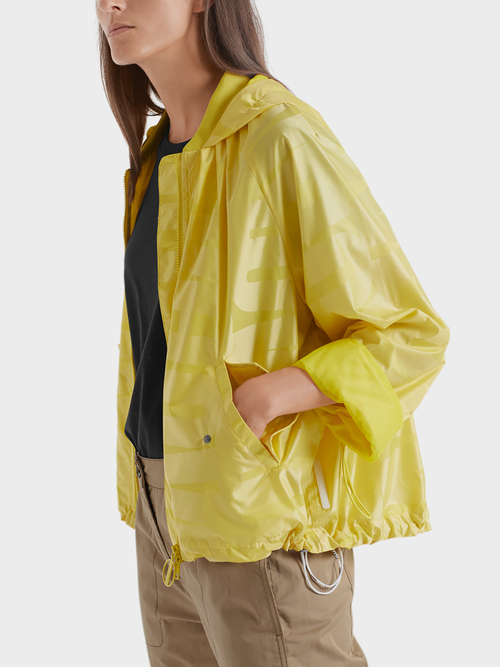 Nylonjacke mit Letterprint