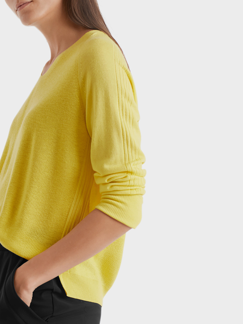 Pullover mit Kontrastfarbstreifen