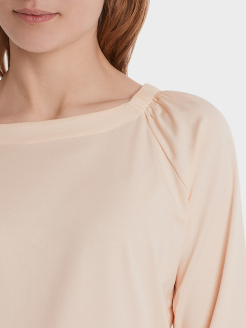Jerseyshirt mit Carmen-Ausschnitt