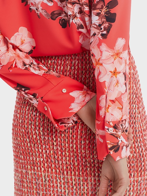 Blouse-style top with flower print