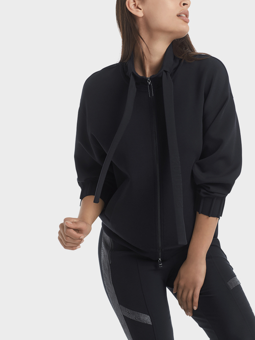 Sportive Jacke