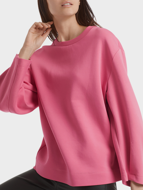 Sweatshirt with wide sleeves