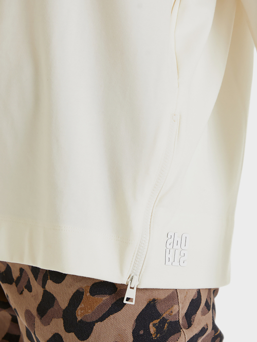 Sweatshirt with zip detail
