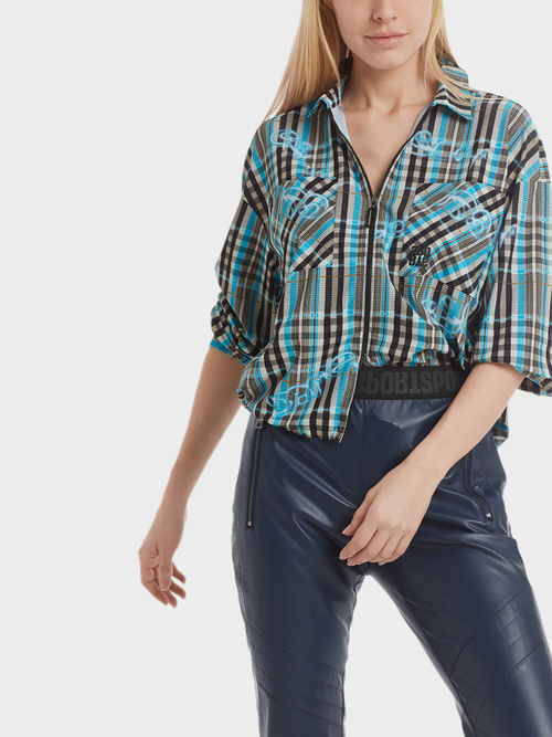Blouse van stretchmateriaal