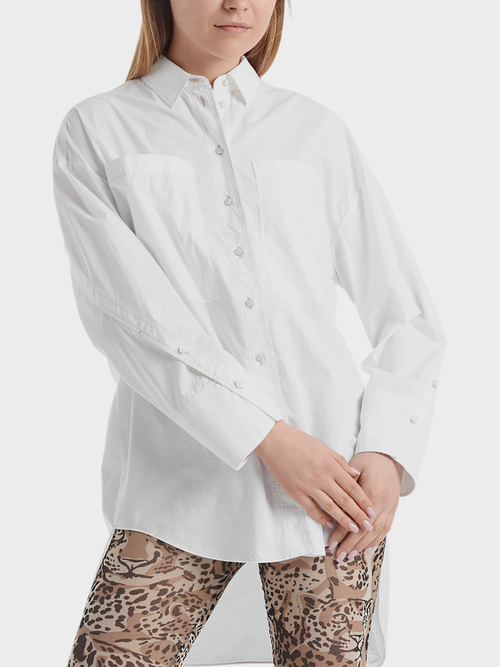 Long shirt-type blouse