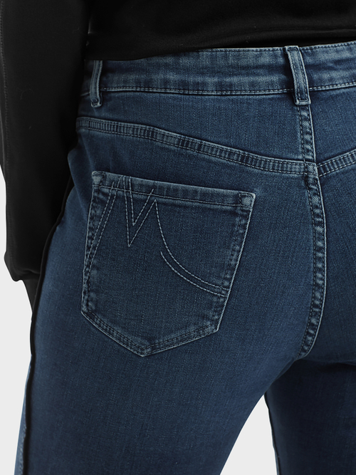 Jeans „Rethink Together“