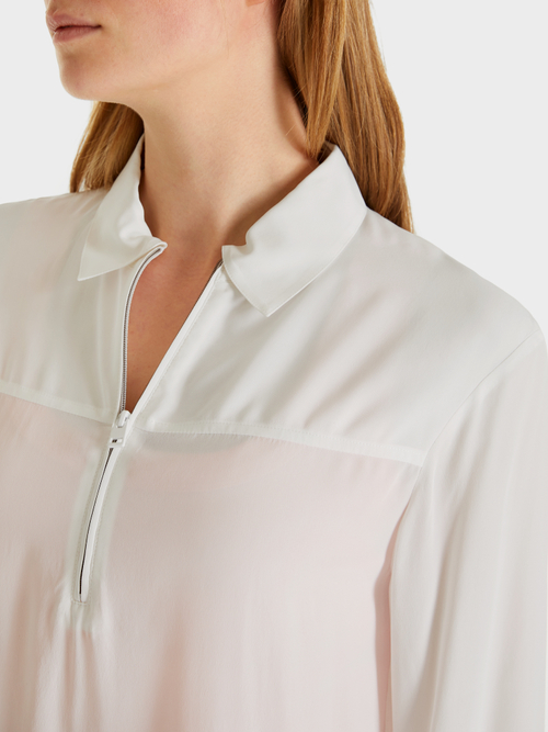 Bluse mit Seide
