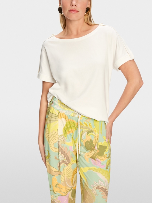 Plain T-shirt in utility style